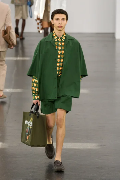 Look 21